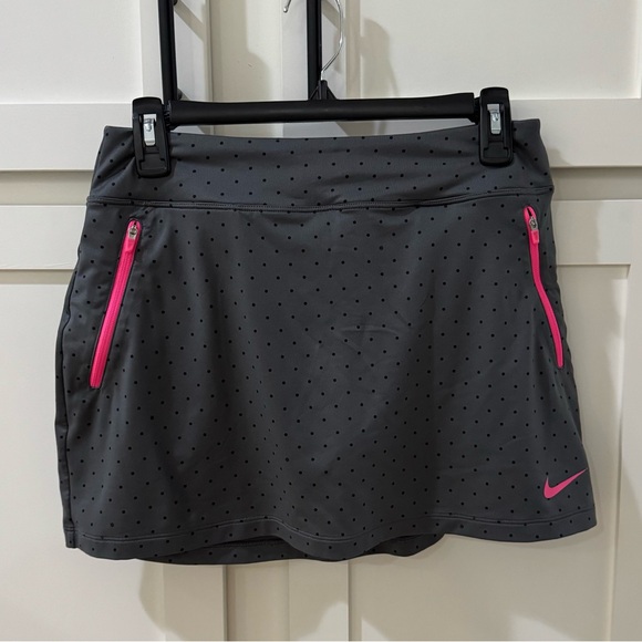 Grey Nike Golf Skort with Pink Accents - Picture 1 of 3